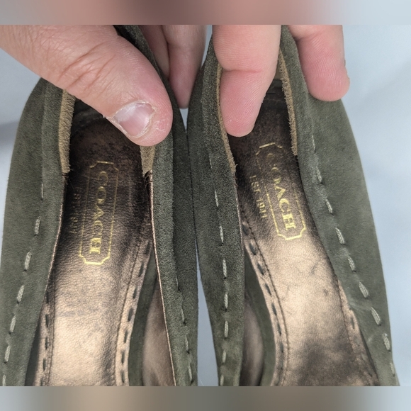 COACH Model Dinah Heel Green Suede Women Pumps Size 9.5 - Picture 9 of 10